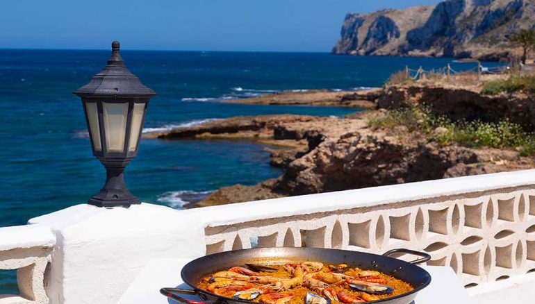 Menjar un arròs amb vistes al mar a Dénia - Restaurant Mena
