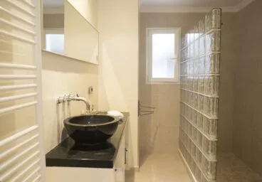 bano-casa-vacaciones-aguila-rent-a-villa