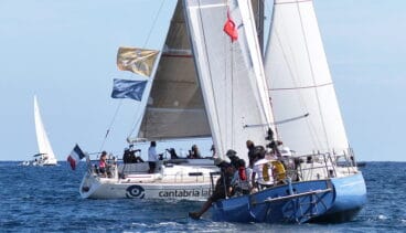 embarcaciones de vela en competicion