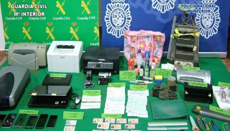 Expositor de la operación BRAIN-CECI