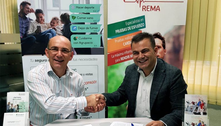 Firma de un convenio de colaboración entre REMA (Rehabilitación Marina Alta) y la aseguradora Agrupació