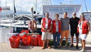 Organizadores y Cruz Roja Dénia