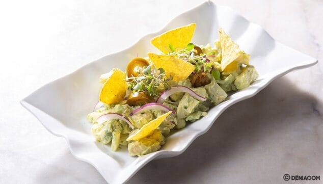 plato con influencias de mexico la cova talla