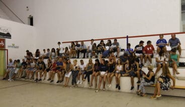 socios del balearia dianium asistentes a la ultima asamblea