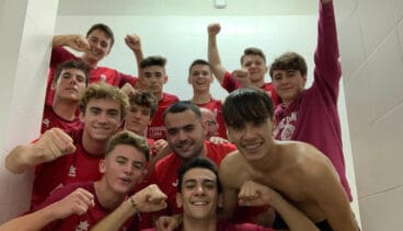 celebracion del triunfo de los juveniles del paidos f fernandez luna