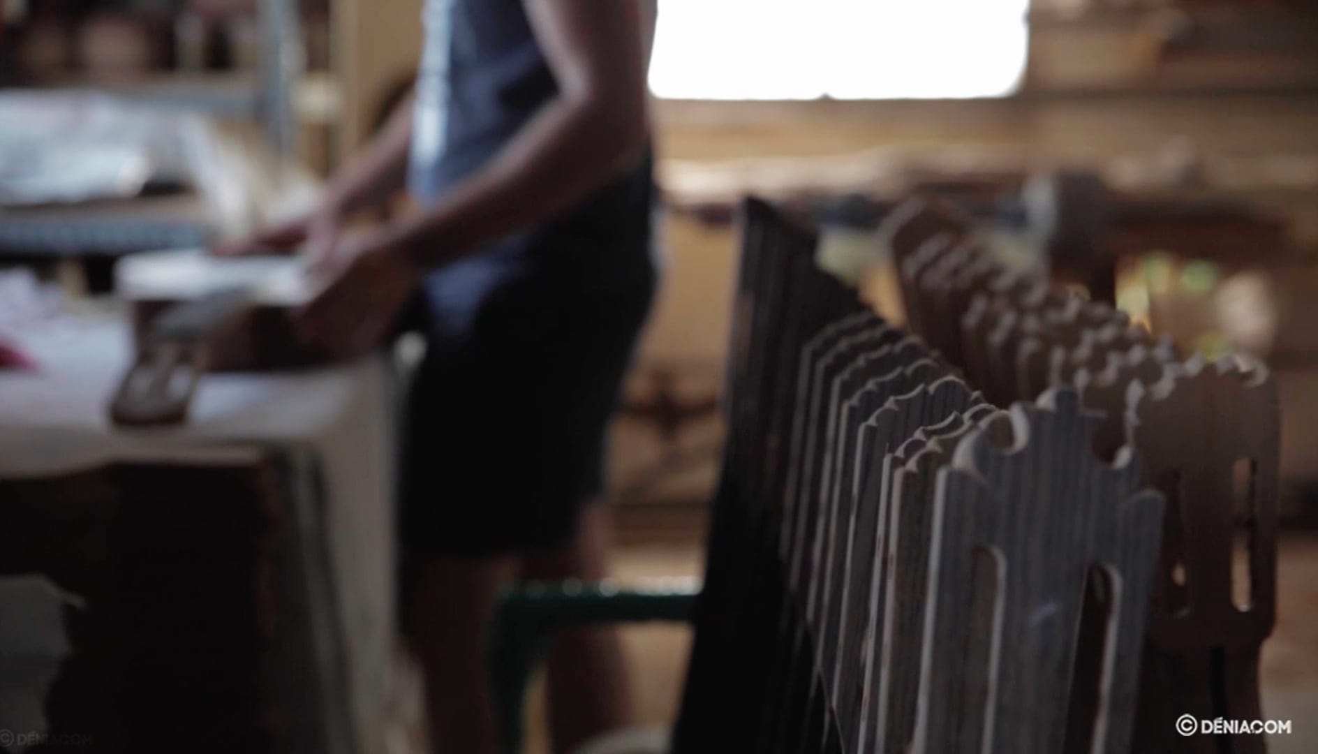 La empresa de La Marina que crea las guitarras personalizadas de los famosos 1 Imagen: El taller de guitarras de las estrellas