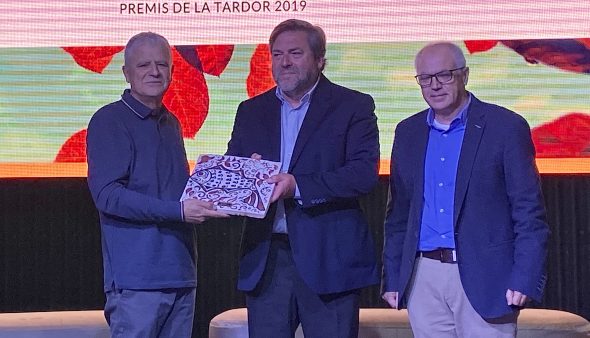 Imagen: Entrega del premio a Ferrán Martínez