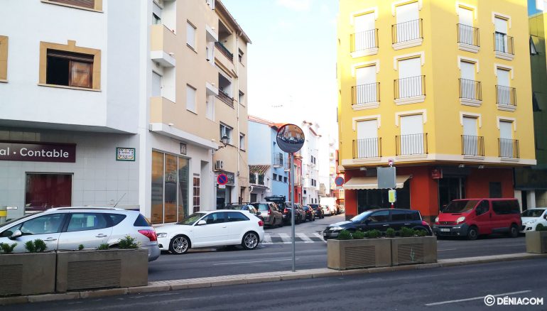 Espejos en las intersecciones de la Avenida de Alicante gracias a los Presupuestos Participativos