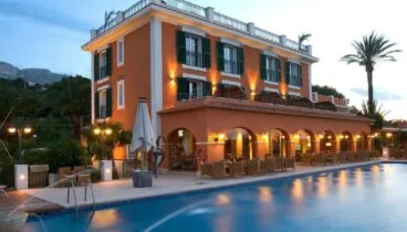 Exterior del Hotel Les Rotes