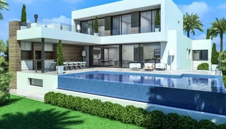 Fachada de un chalet de lujo en Dénia - Euroholding
