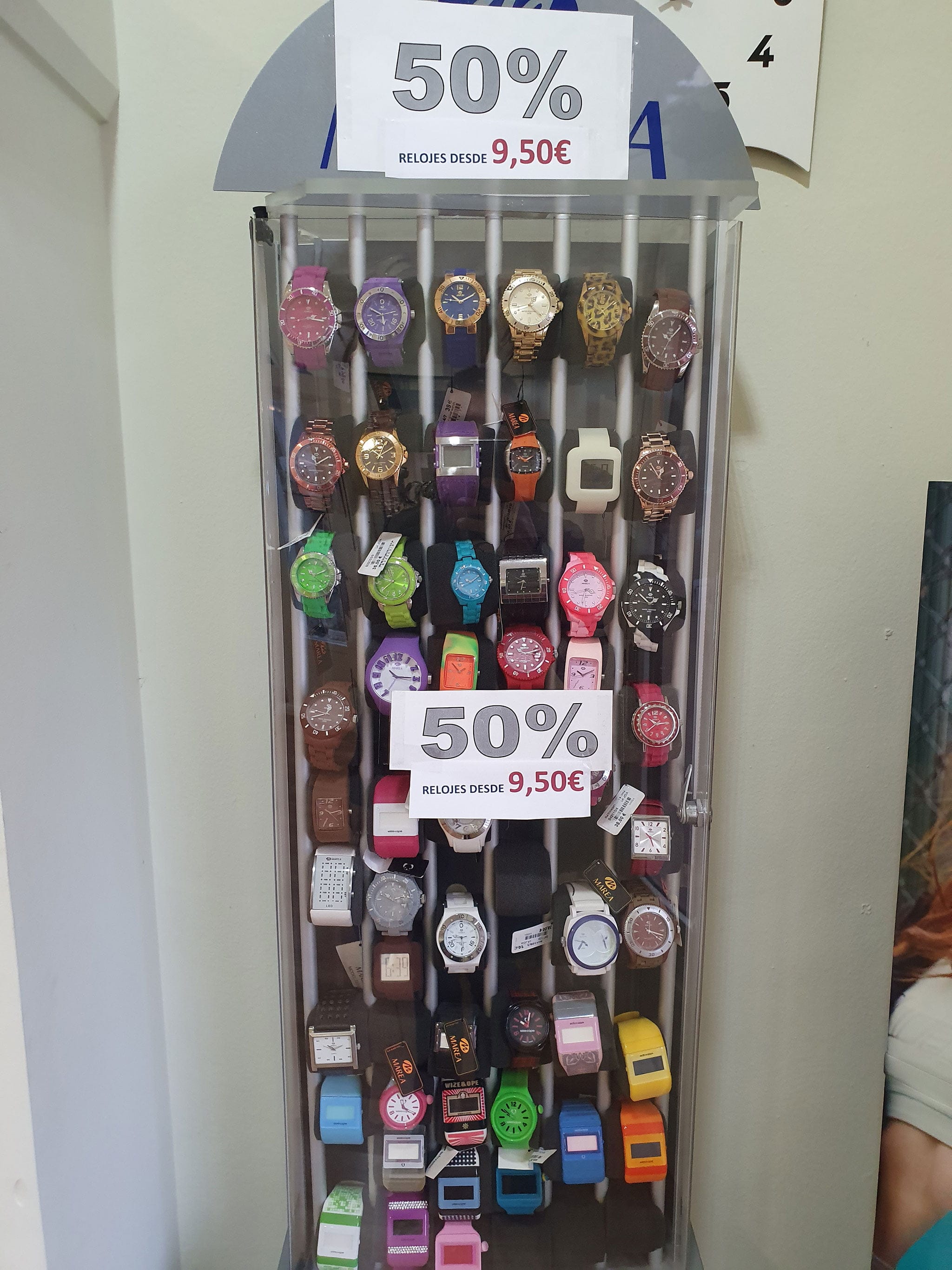 Relojes y complementos con hasta un 50% de descuento en La Joia 1 Imagen: Relojes con un 50% de descuento - La Joia