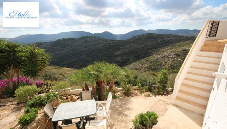 Terraza en chalet en venta en Monte Pedreguer - Stella Inmo Consulting
