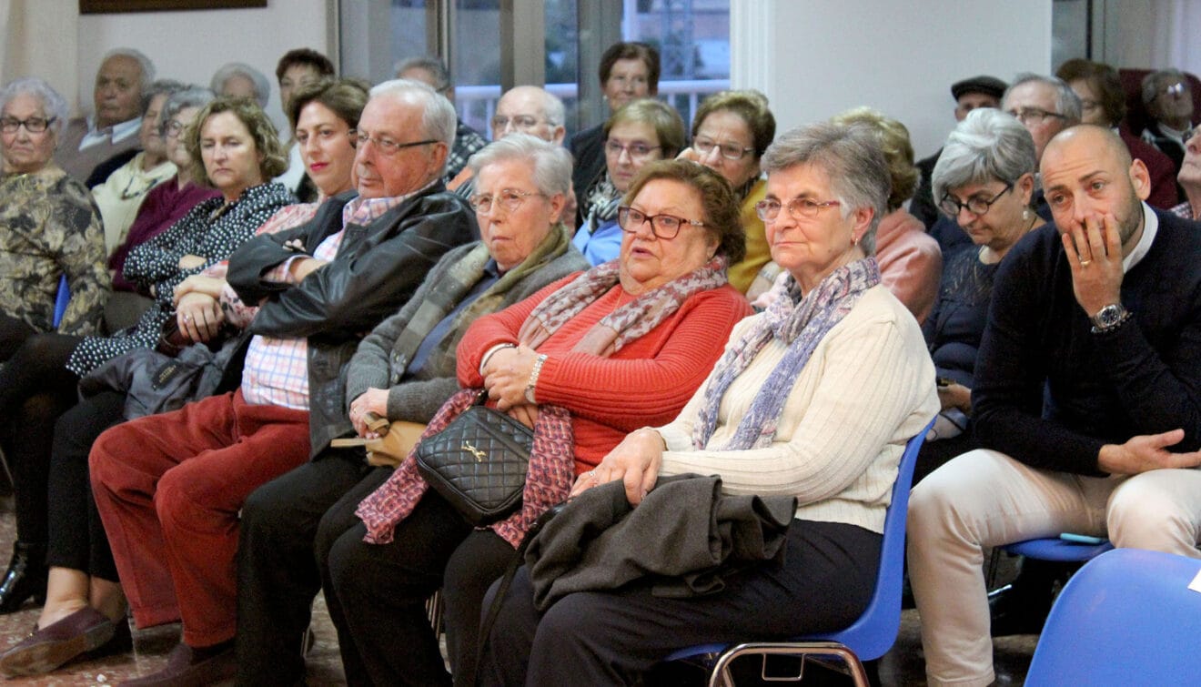 Usuarios de la residencia durante en aniversario