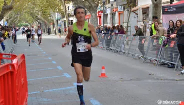 Víctor Fernández en meta