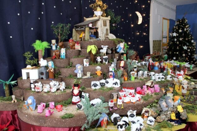 Leah Sivera, del Sagrado Corazón, gana el 25 concurso escolar de tarjetas de Navidad 6 20191220 betlem carmelitas tercer premi e1577199647301