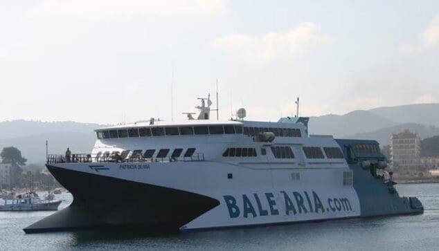 Baleària reta a encontrar a Papá Noel en su web a cambio de regalos 1 Imagen: Barco de Baleària