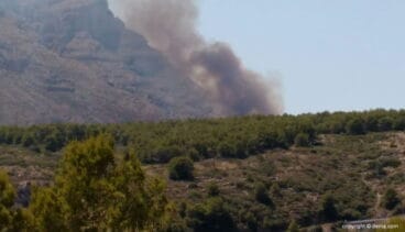 columna de humo en el montgo