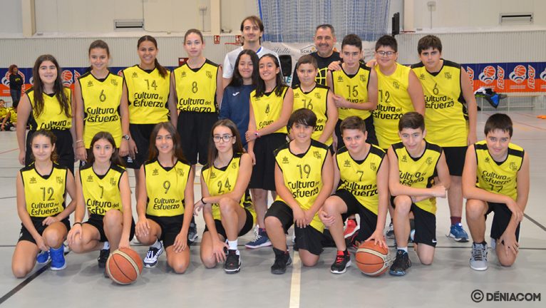 Équipes pour enfants 11 de l'EM Dénia Basketball
