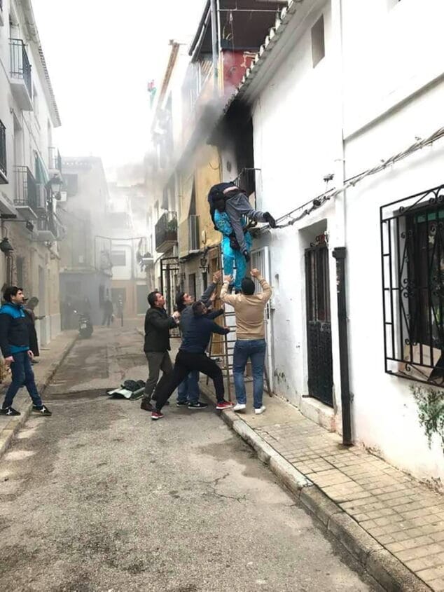 incendio en calle puerto