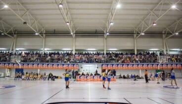 Llenazo en la pabellón Joan Fuster