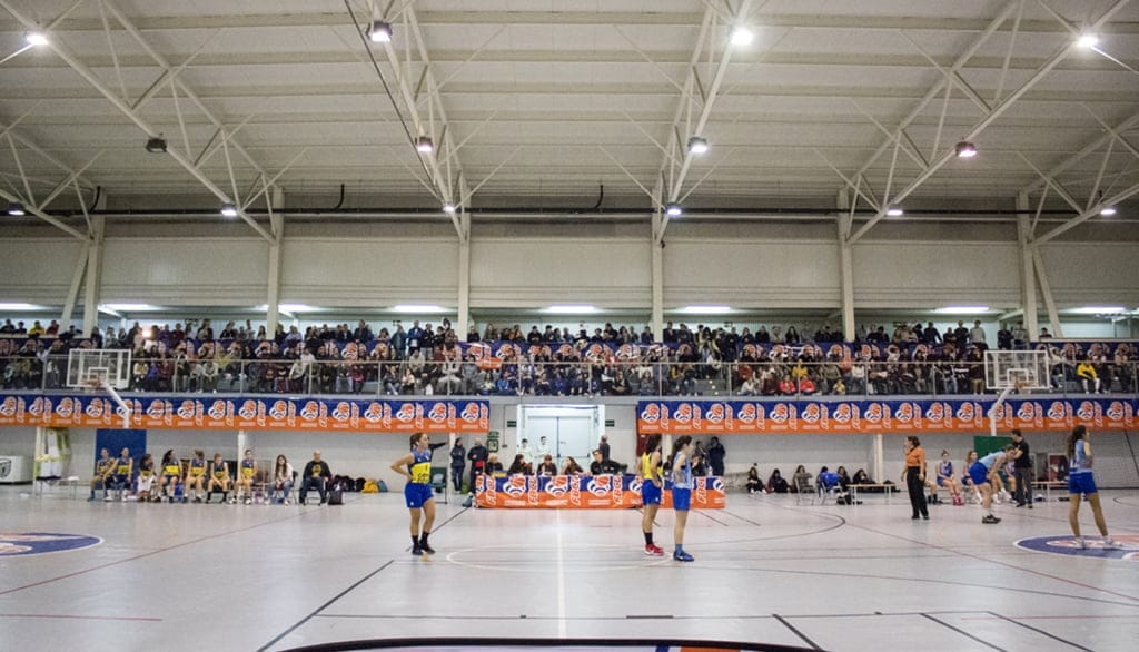 Imagen: Llenazo en la pabellón Joan Fuster