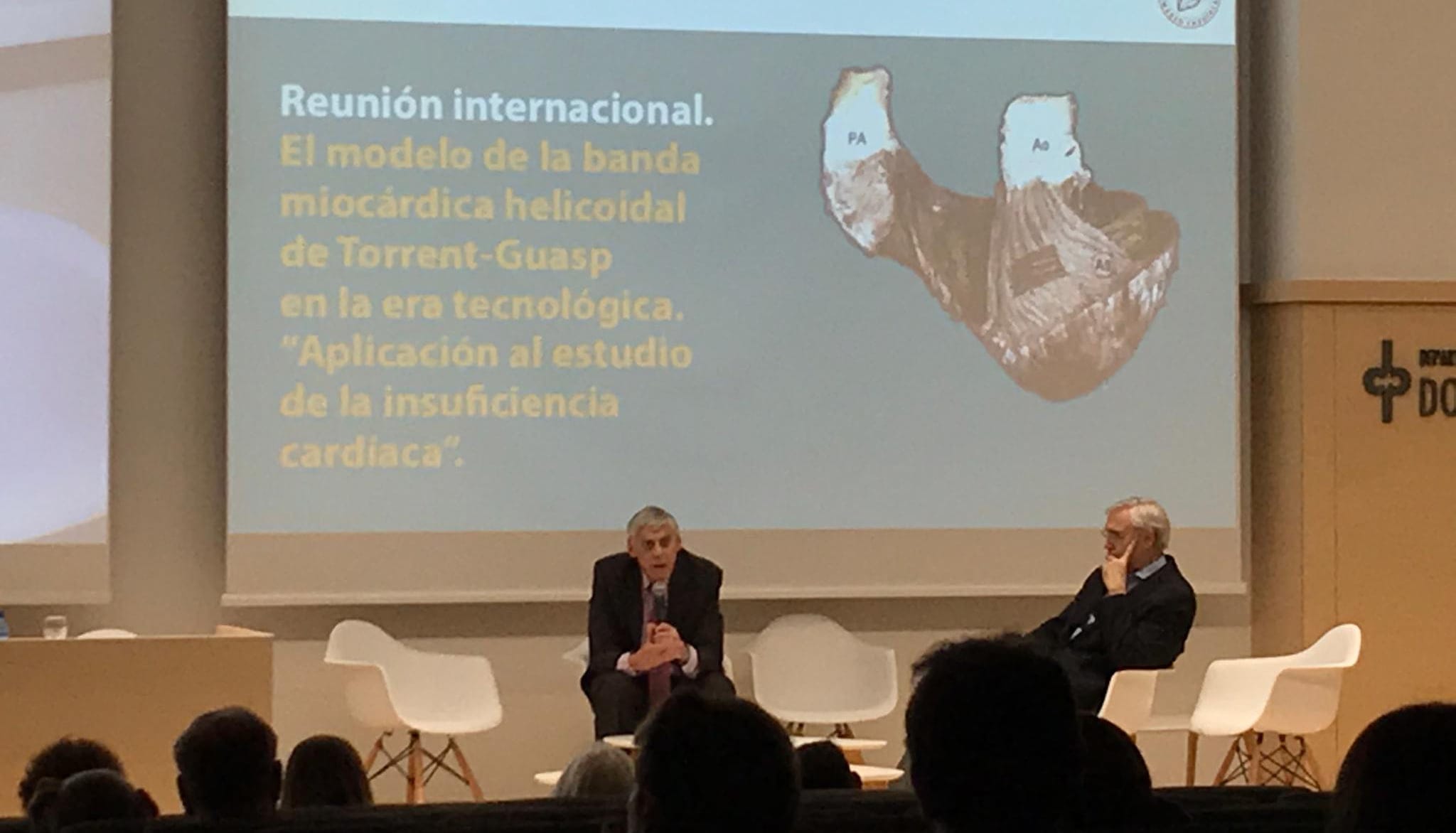 Imagen: Reunión internacional en el Hospital Doctor Peset