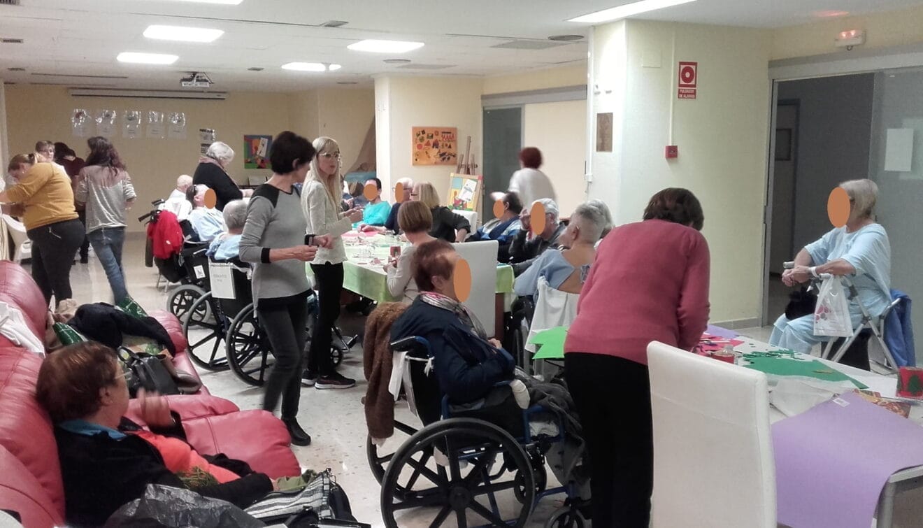 Taller navideño en el Hospital La Pedrera