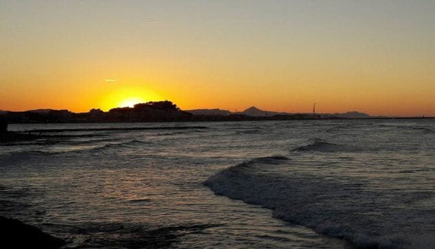 Imagen: Atardecer en la costa dianense