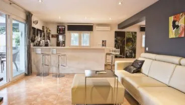 Barra para hacer vida en común en una casa de vacaciones – Quality Rent a Villa