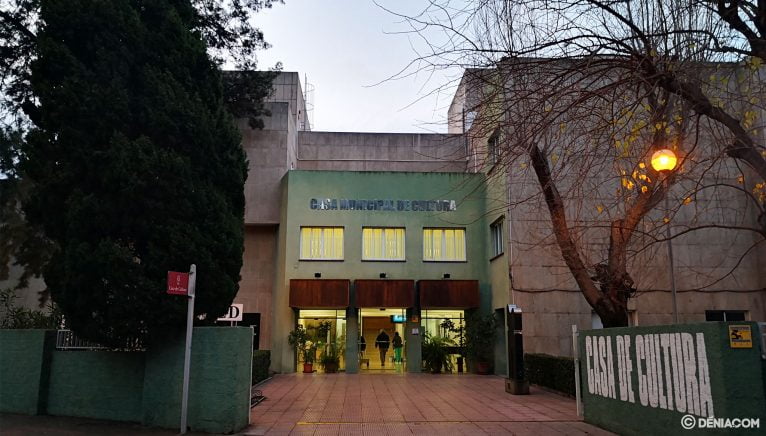 Дом культуры Дения, штаб-квартира в течение 44 лет (1975-2019) муниципальной библиотеки