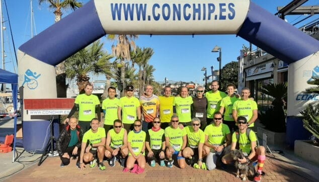 denia corre en la linea de salida