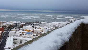 El castillo de Dénia bajo la nieve