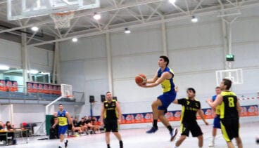 entrada a canasta de un jugador dianense