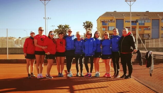 Las Veteranas +35 del CT Dénia se juegan el título ante Sporting Club de València 1 Imagen: Equipo + 35 del CT Dénia