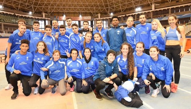 Imagen: Equipos del CA Baleària Diànium