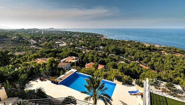 Imagen: Espectaculares vistas al mar y a Dénia desde un chalet en venta - Euroholding