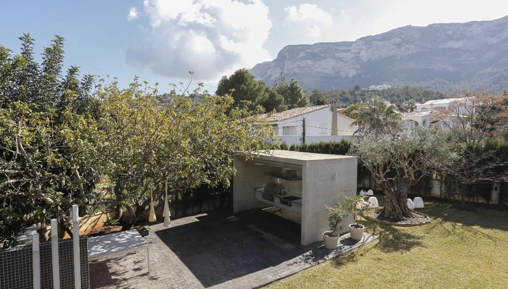 Exterior de una casa para vacaciones en Denia – Quality Rent a Villa