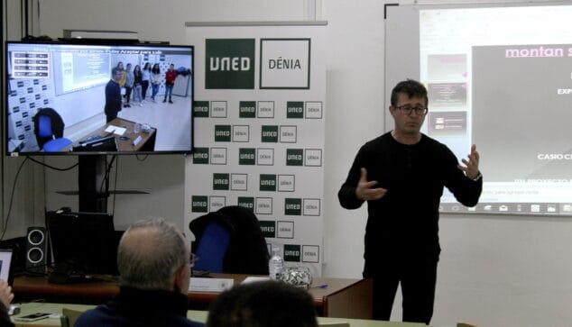Imagen: Lluís Bonet en la UNED Dénia