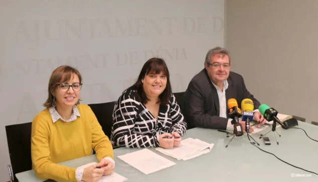 Imagen: Los concejales Ripoll, Morera y Roselló presentan los presupuestos 2020