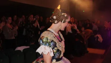 María Jesús subiendo al escenario