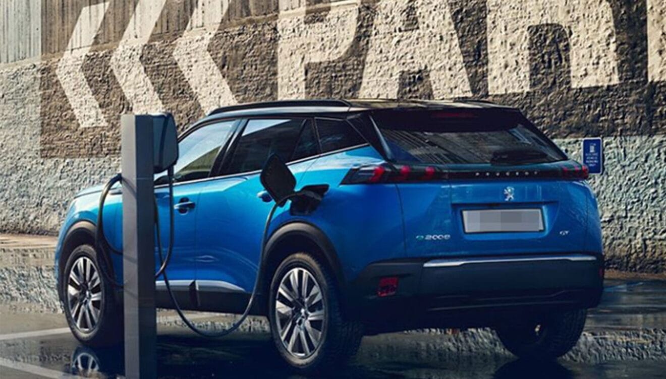 Peugeot e-2008 - Peumóvil