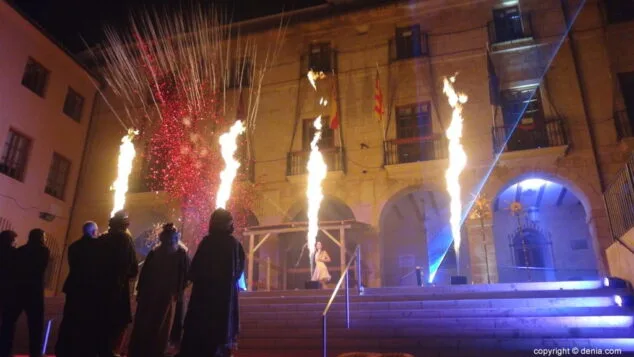 Los Reyes Magos y sus carteros reales estarán en Dénia esta semana 1 Imagen: Reyes Magos en el ayuntamiento