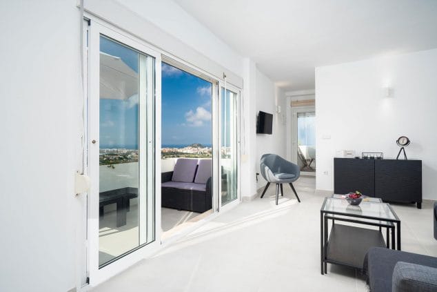 salida terraza apartamento denia cuatro personas aguila rent a villa