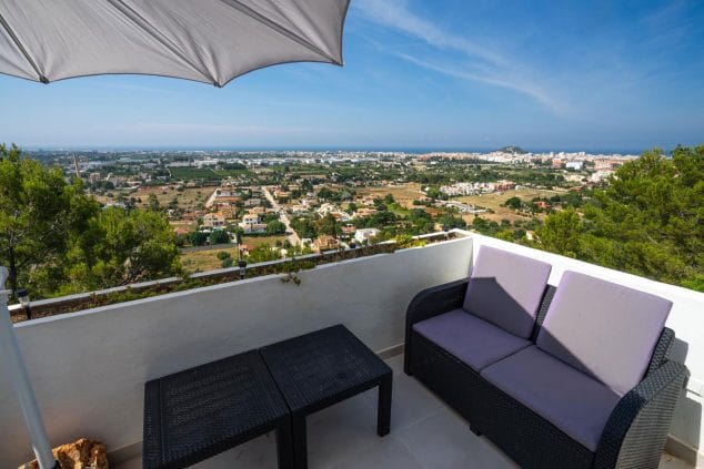 Imagen: Vistas desde una de las terrazas de un apartamento en Dénia - Aguila Rent a Villa