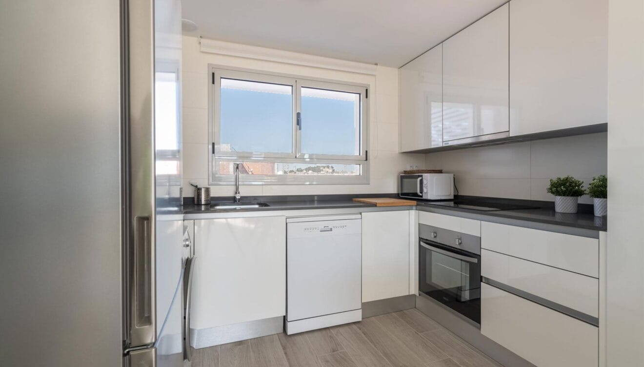 Cocina de un apartamento en alquiler en Dénia - Quality Rent A Villa