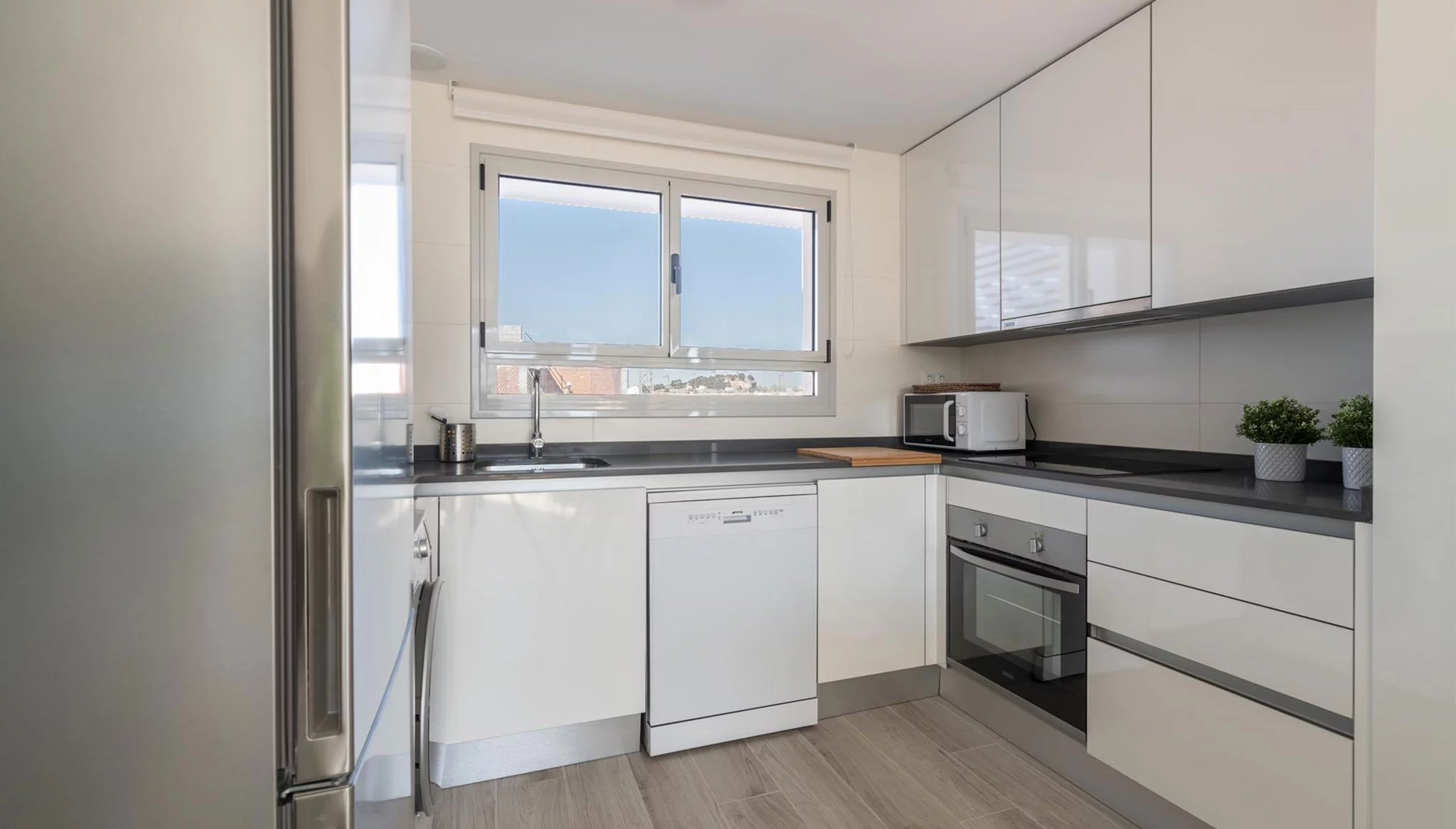 Cocina de un apartamento en alquiler en Dénia – Quality Rent A Villa