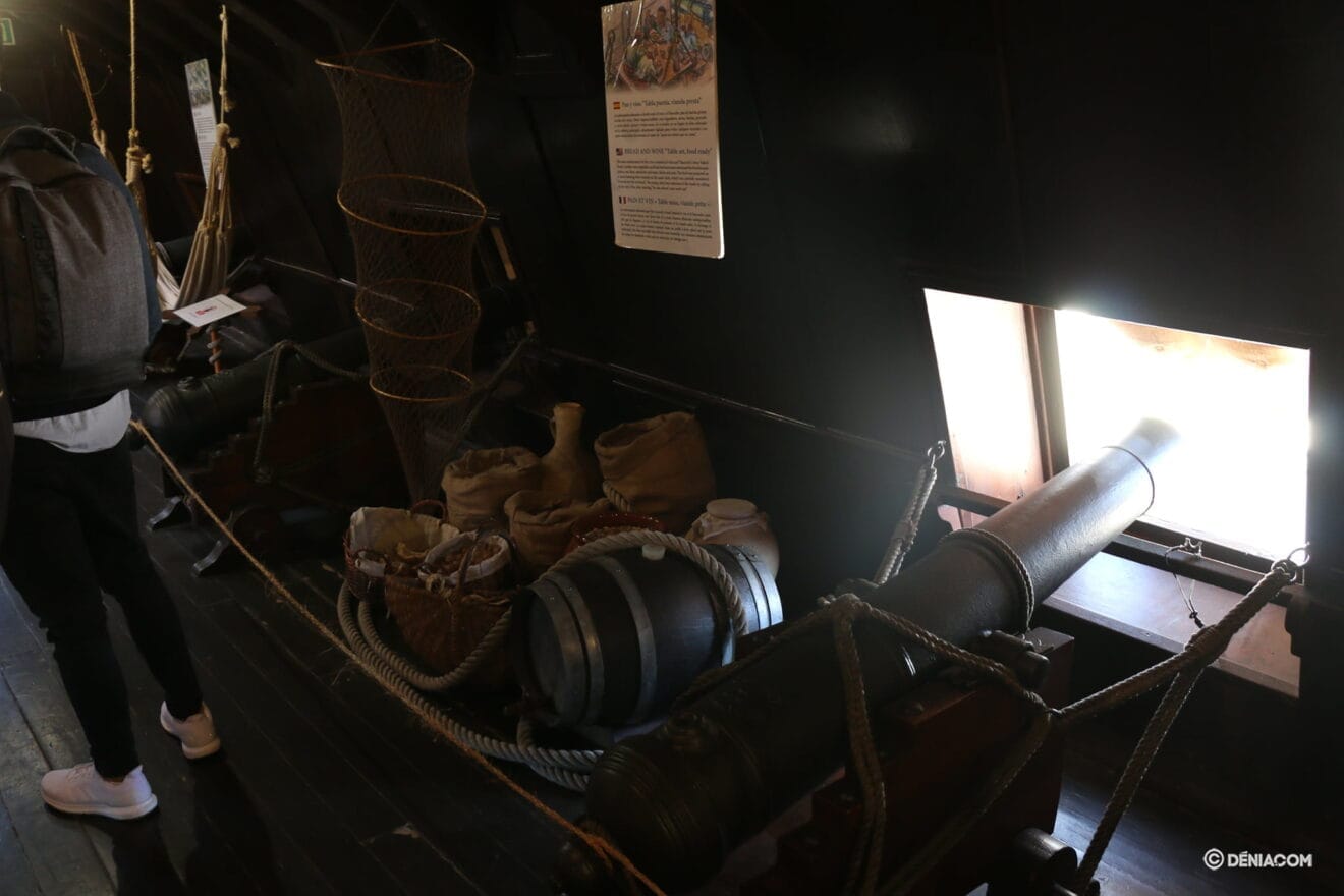 Dentro del Galeón Andalucía 23