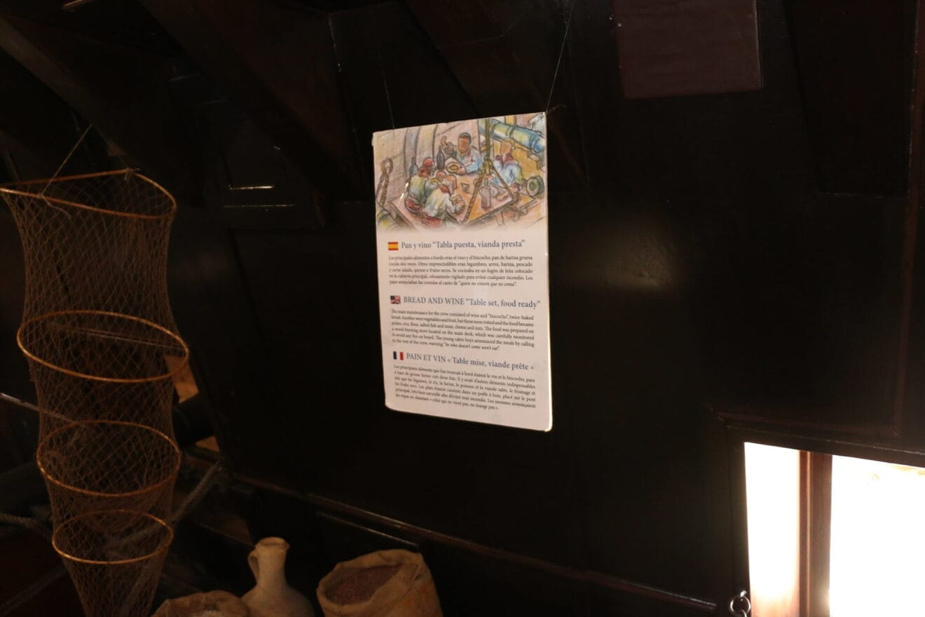 Dentro del Galeón Andalucía 24