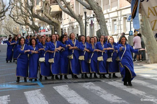 Moros y Cristianos se despiden de las calles de Dénia hasta verano 48 entraeta fin de mig any 2020 48