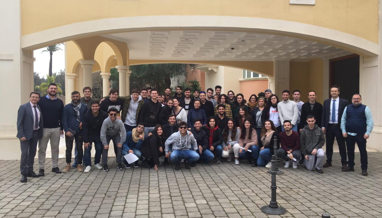 Estudiantes visitando el Hotel Marriot La Sella Golf